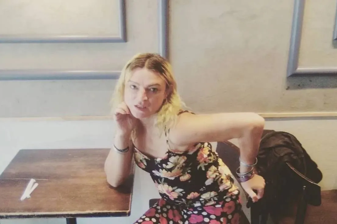 Певец Оскар. Обложка © Instagram (признан экстремистской организацией и запрещён на территории Российской Федерации) / scarlettlaqueenpage