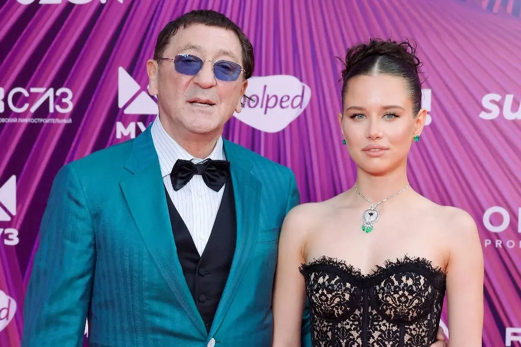 Григорий Лепс и Аврора Киба. Обложка © ТАСС / Сергей Карпухин