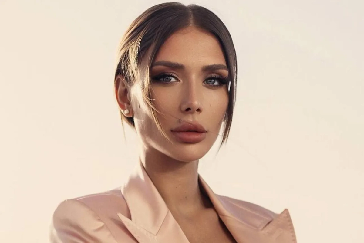 Обложка © Instagram (признан экстремистской организацией и запрещён на территории Российской Федерации)/ bitmama888