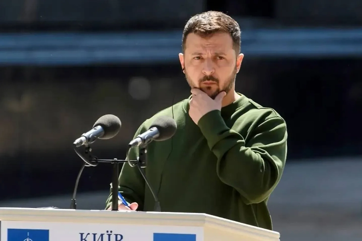 Владимир Зеленский. Обложка © Shutterstock / FOTODOM / paparazzza