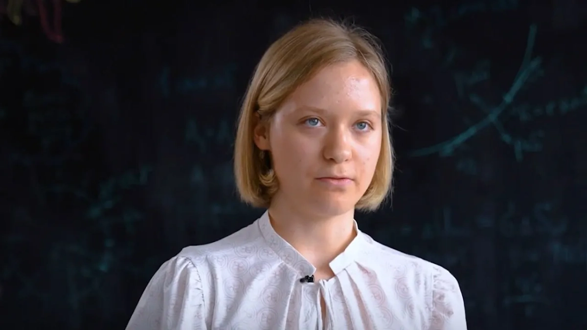 Школьница из Москвы Надежда Яшмолкина сдала ЕГЭ на 400 баллов. Обложка © Telegram / Мэр Москвы Сергей Собянин