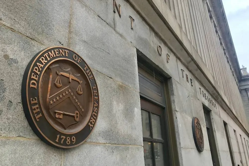 Обложка © Shutterstock / FOTODOM / DCStockPhotography