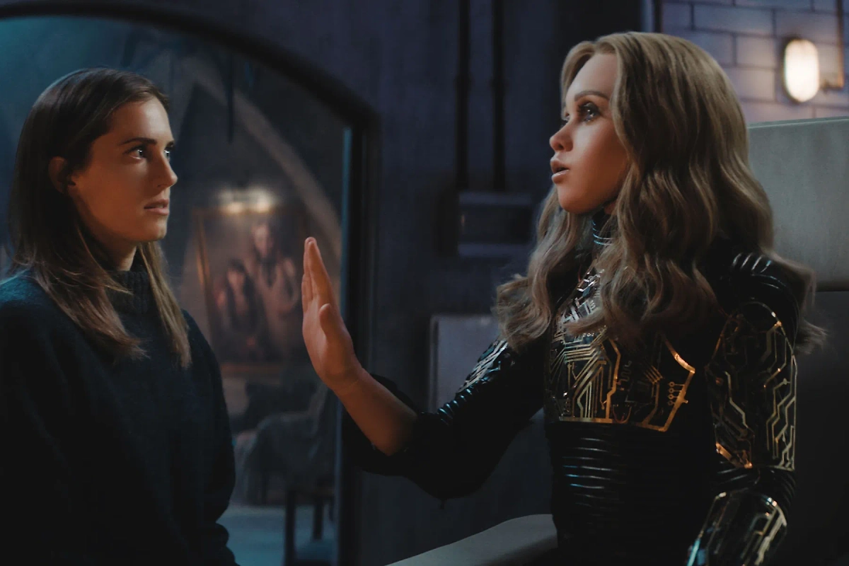 Фото © «М3ГАН 2.0» (2025), режиссёр Джерард Джонстоун, сценаристы Акела Купер, Джерард Джонстоун, Джеймс Ван / Kinopoisk 