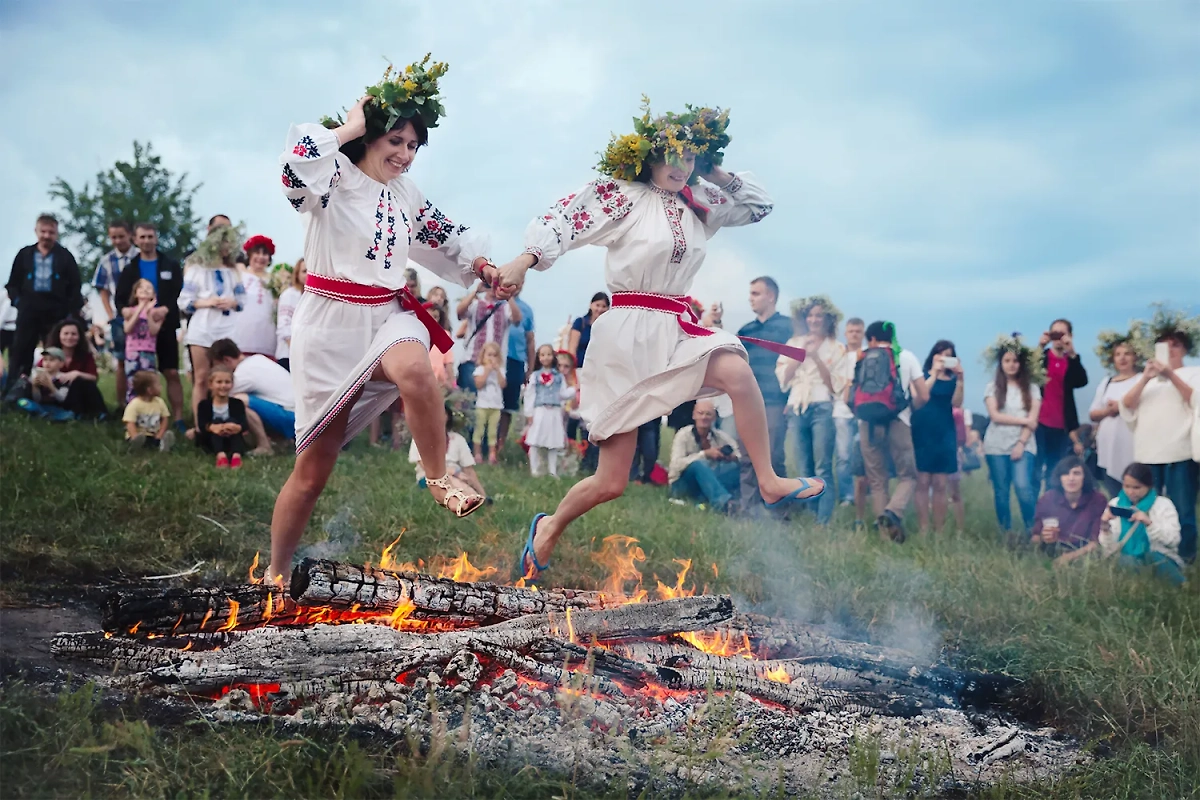 Иван Купала — древний славянский праздник. По нему создано множество примет. Обложка © Shutterstock / FOTODOM / Drop of Light