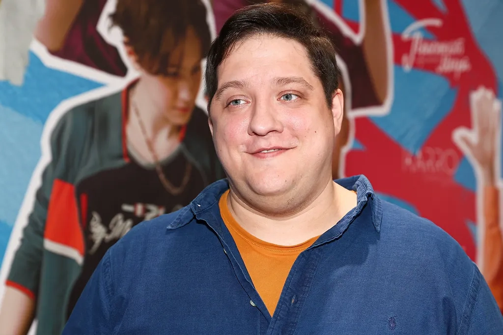 Роман Попов. Обложка © ТАСС / Артем Геодакян