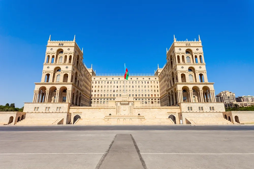 Обложка © Shutterstock / FOTODOM / saiko3p