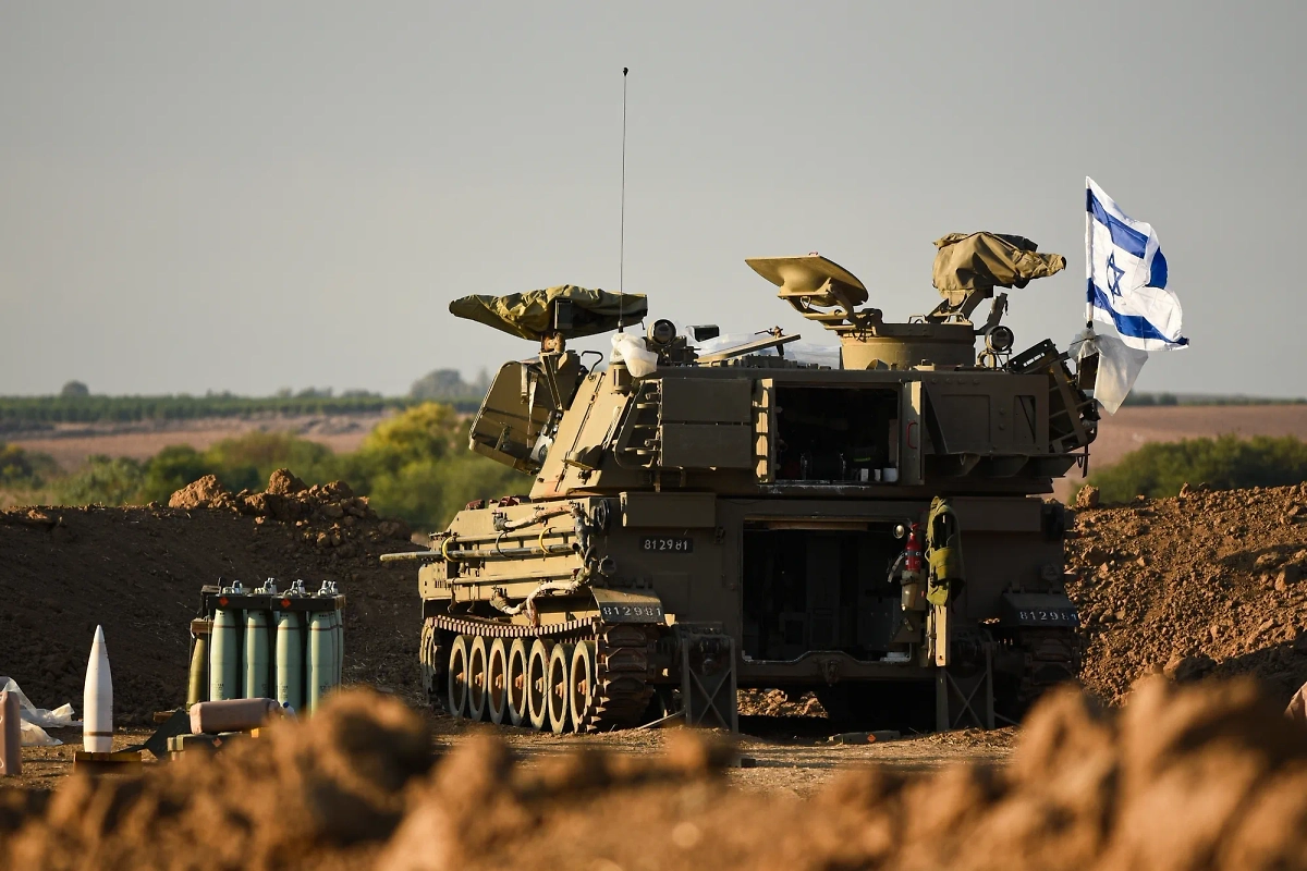 Обложка © Shutterstock / FOTODOM / Gal_Rotem