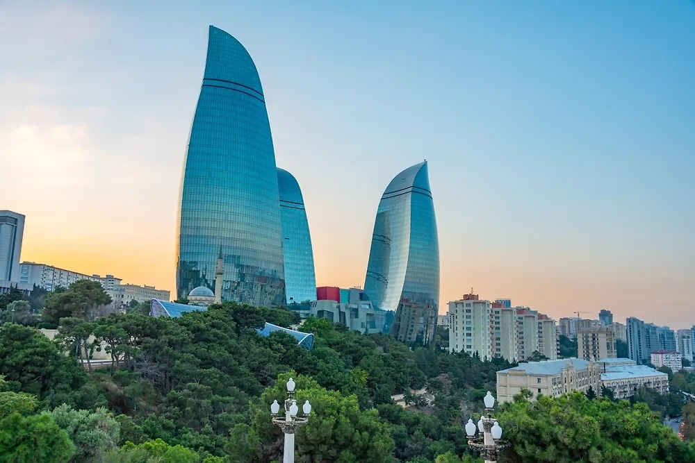 Азербайджан. Обложка © Shutterstock / FOTODOM /trabantos