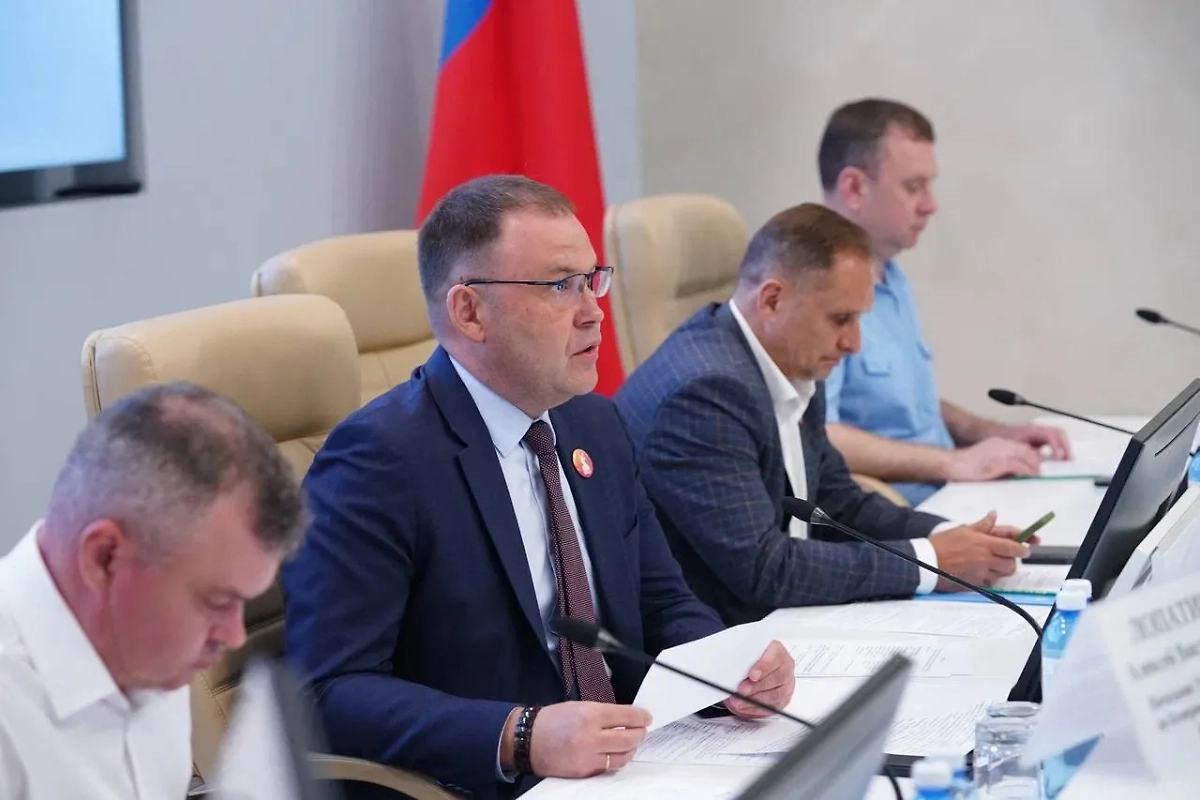 Губернатор Кузбасса. Обложка © Telegram / Илья Середюк