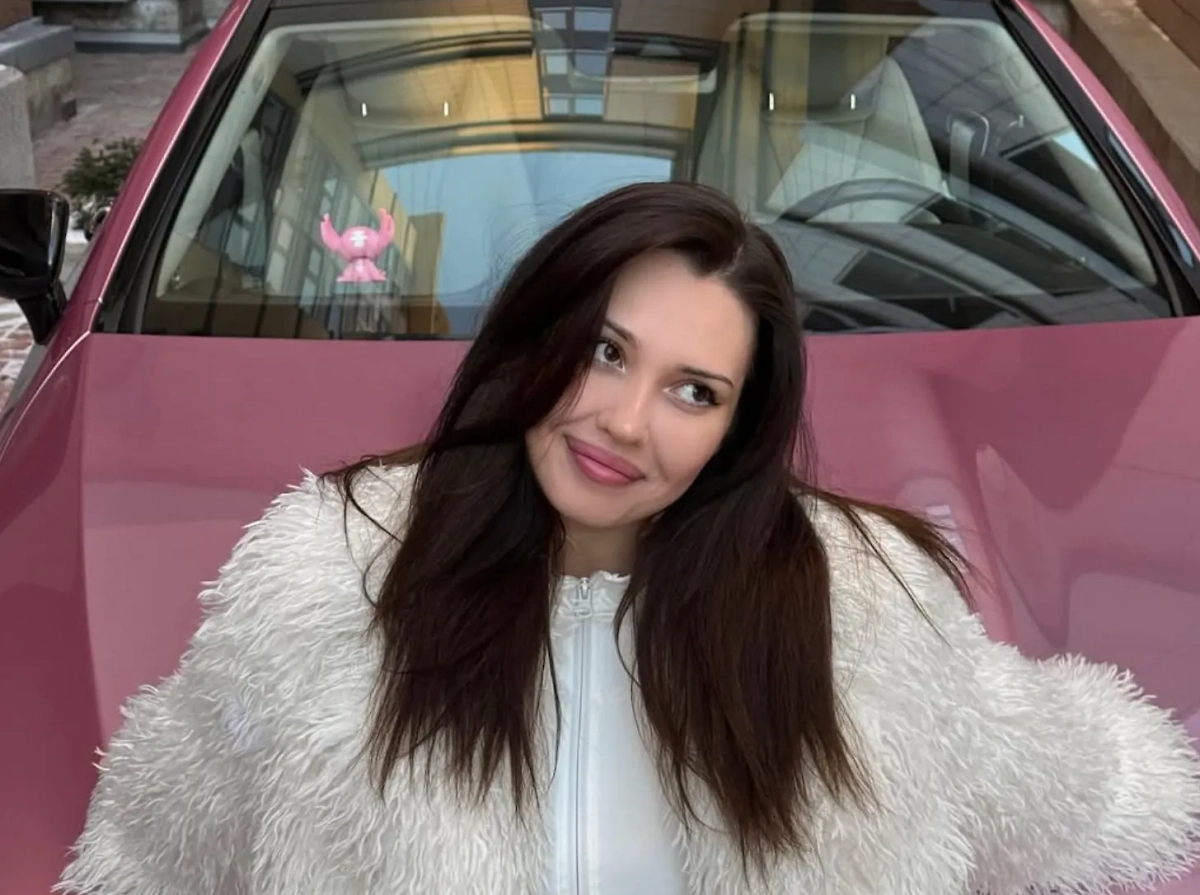 Dead Blonde. Обложка © Instagram (признан экстремистской организацией и запрещён на территории Российской Федерации)/ dead__blonde