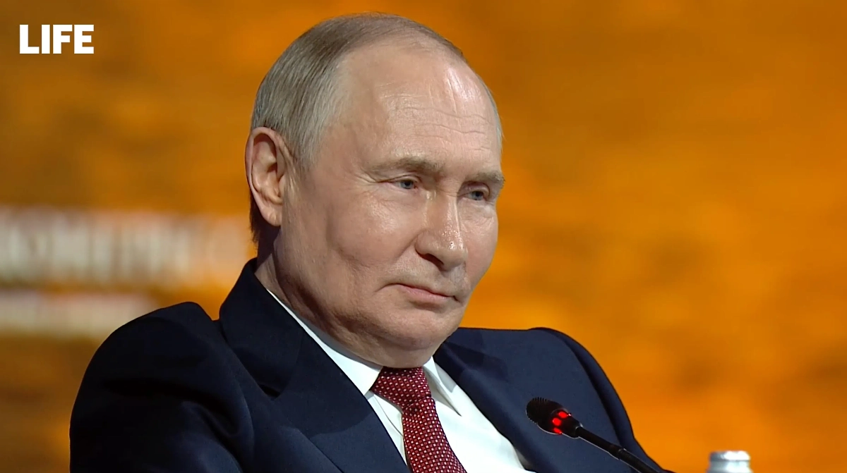 Президент России Владимир Путин. Обложка © Life.ru