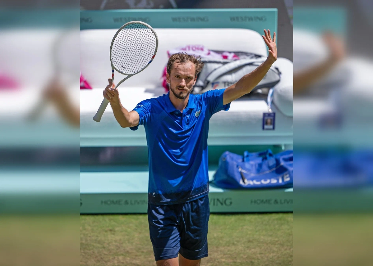 Даниил Медведев. Обложка © X / ATP Tour