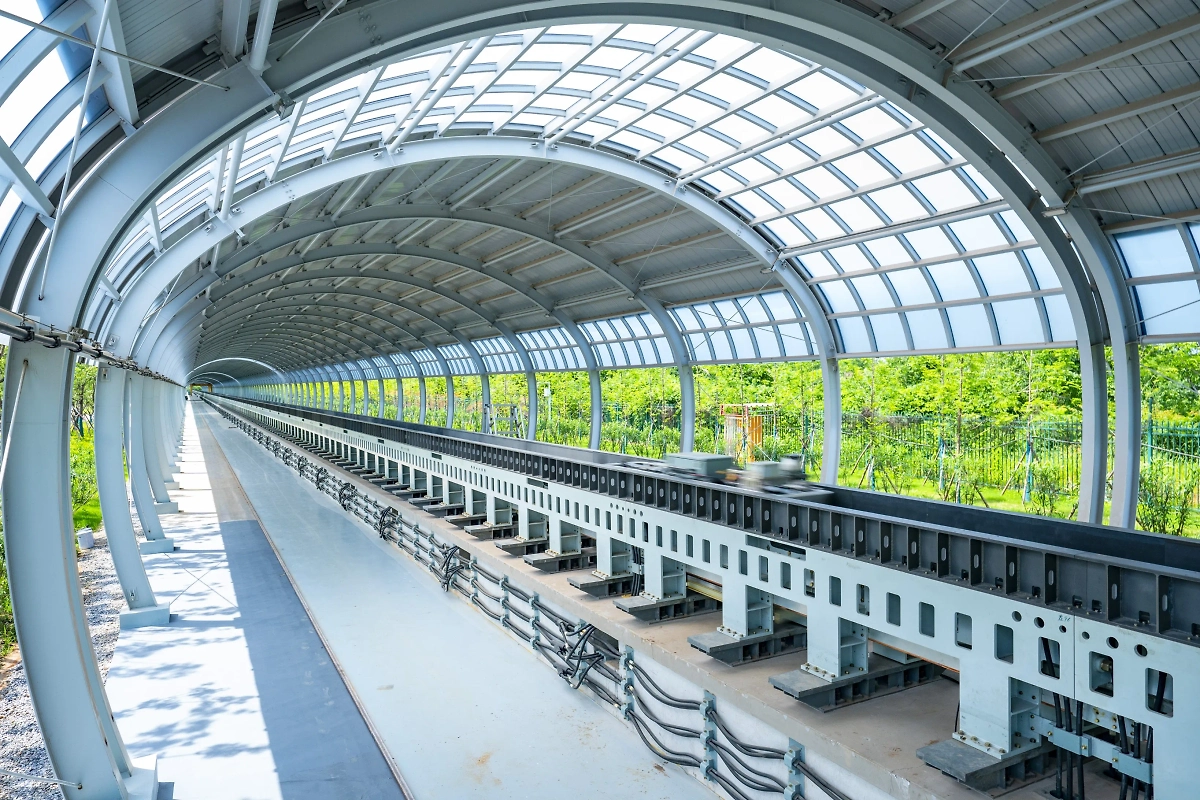 Маглев, установивший новый рекорд по разгону. Обложка © CCTV