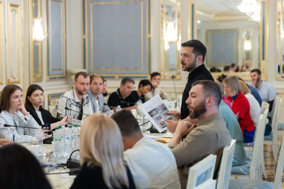 Владимир Зеленский. Обложка © kmu.gov.ua