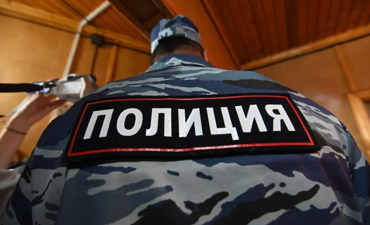 Сотрудник полиции. Обложка © Life.ru