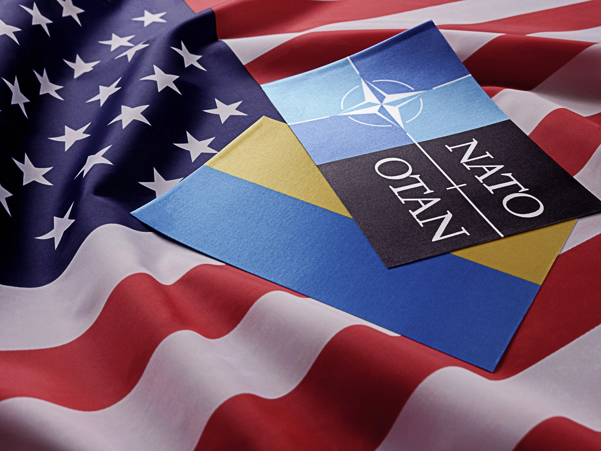 Обложка © Shutterstock / FOTODOM / AURA88