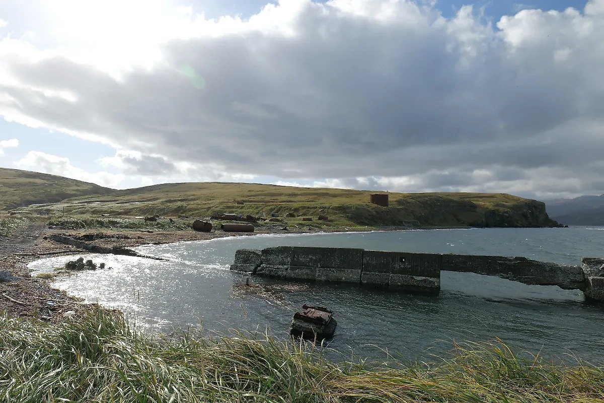Остров Шумшу. Обложка © Пресс-служба вице-премьера Юрия Трутнева