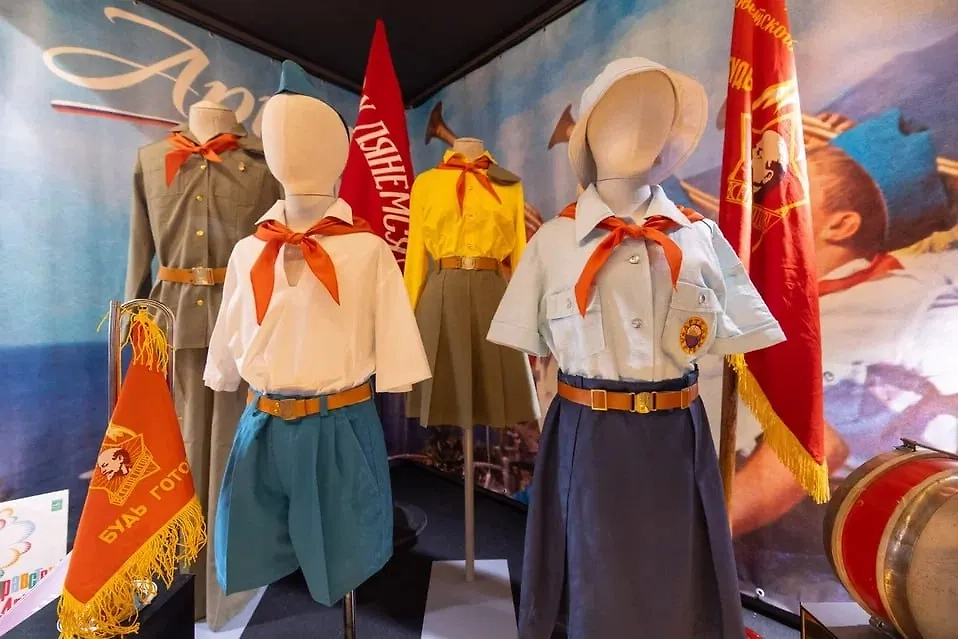 Выставка в честь 100-летия «Артека». Обложка © Telegram / МуZей Победы