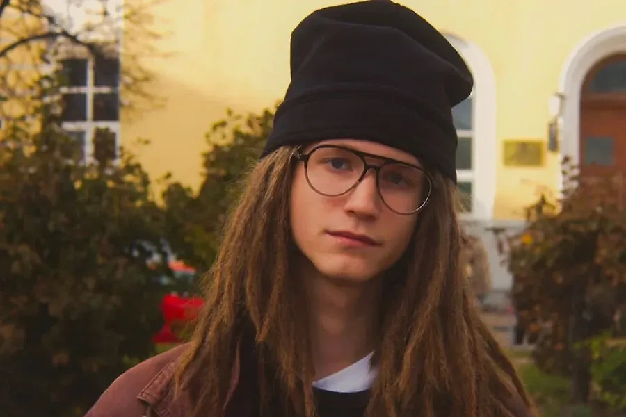 Сын Децла Антоний. Обложка © Instagram (признан экстремистской организацией и запрещён на территории Российской Федерации) / juzeppe_junior