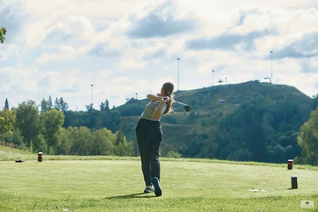 Обложка © Федерация гольфа Московской области 