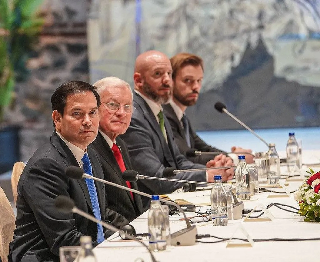 Кит Келлог. Обложка © Х / generalkellogg