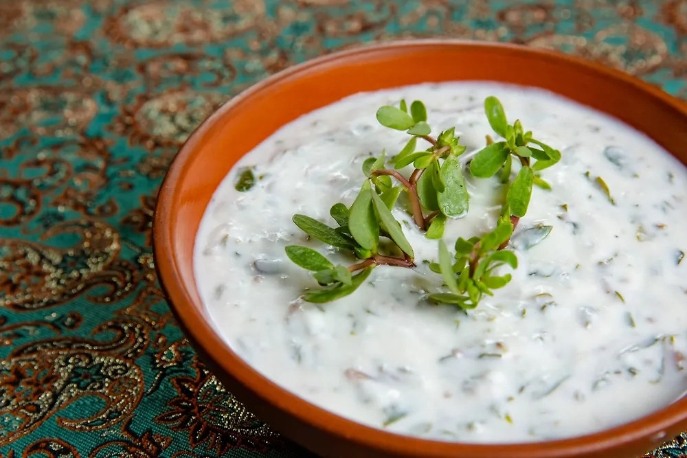 Довга — холодный суп с рисом. Фото © Shutterstock / FOTODOM / dnlv