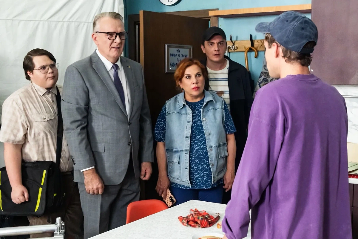 Кадры из сериала «Универ. Молодые». Фото © «Универ. Молодые» (сериал, 2025), режиссёр Михаил Шулаев / Kinopoisk