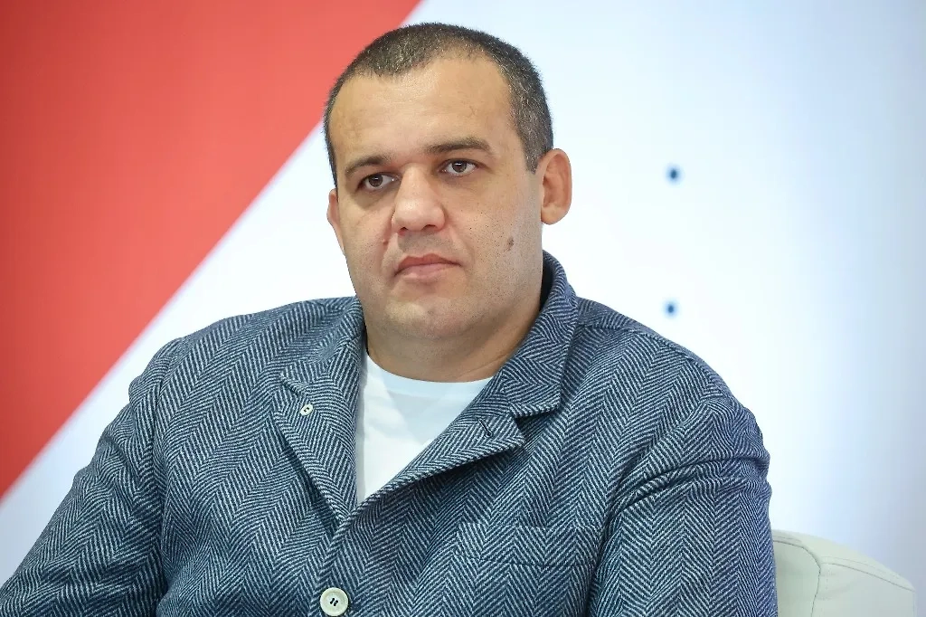 Умар Кремлёв. Обложка © ТАСС / Алексей Белкин