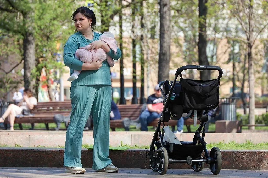 Единовременное пособие — мера поддержки семей, которую тоже ввели в 2007 году. Фото © ТАСС / Олег Елков