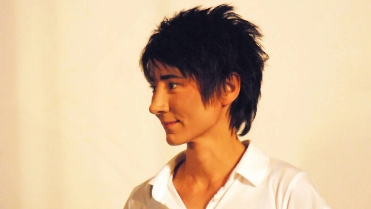 Земфира*. Обложка © Shutterstock / FOTODOM / Ekaterina Bykova