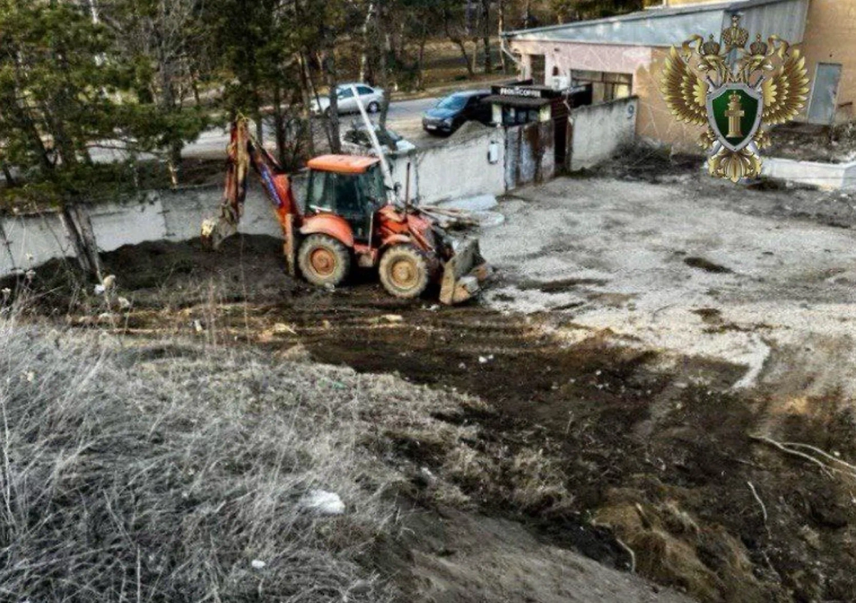 Работы на кургане в декабре 2024 года. Обложка © Telegram / Прокуратура Ставропольского края