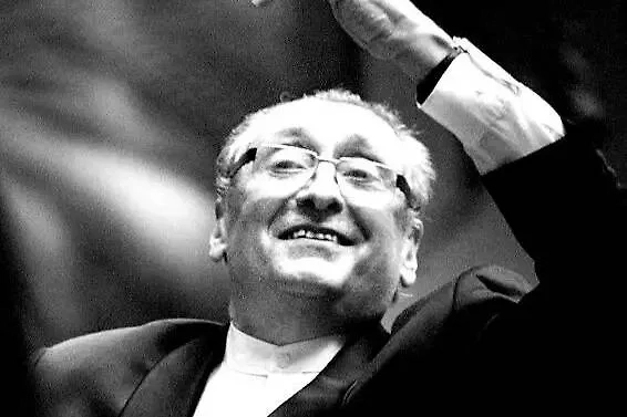 Борис Певзнер. Обложка © Telegram / Московский хоровой театр Бориса Певзнера