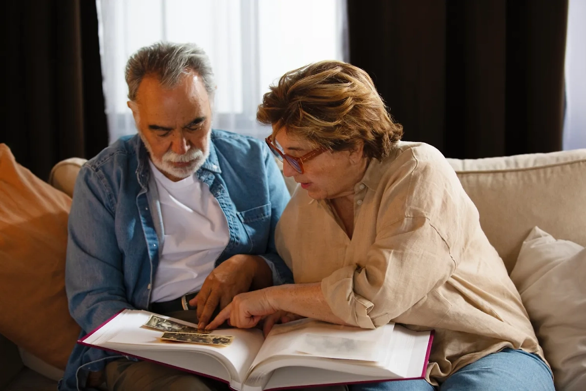 Во время Троицкой родительской субботы лучше не устраивать гулянья. Фото © Freepik