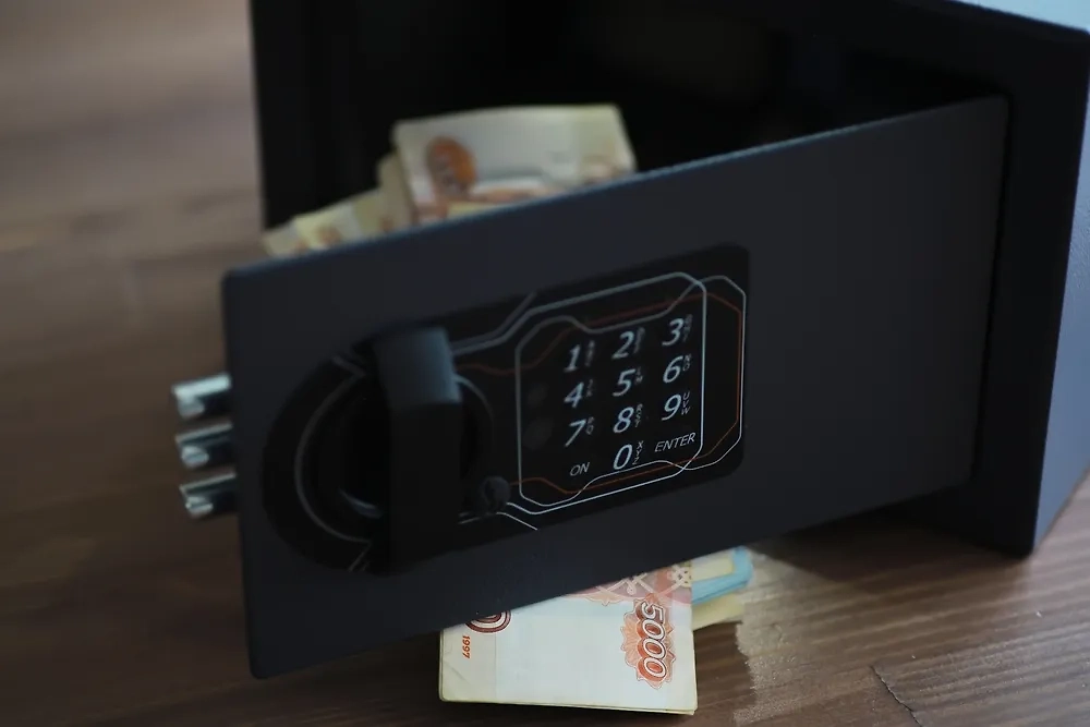 Обложка © Shutterstock / FOTODOM / alexkich