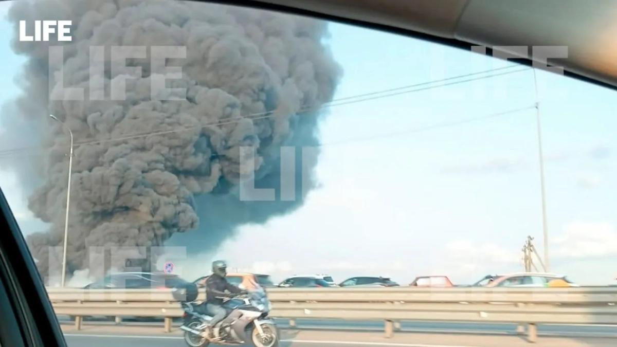 Кадры с места пожара. Фото © Life.ru