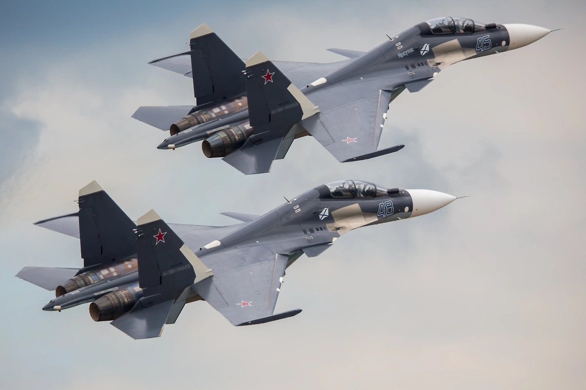 Обложка © Shutterstock / FOTODOM / Skycolors