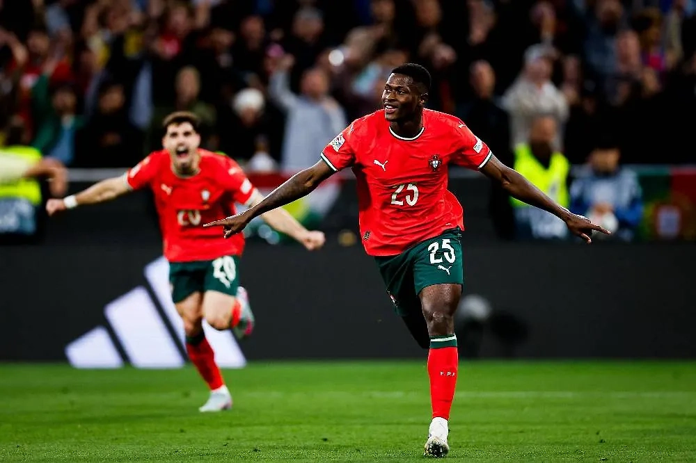 Сборная Португалии обыграла Испанию в финале футбольной Лиги наций. Обложка © Х / Portugal