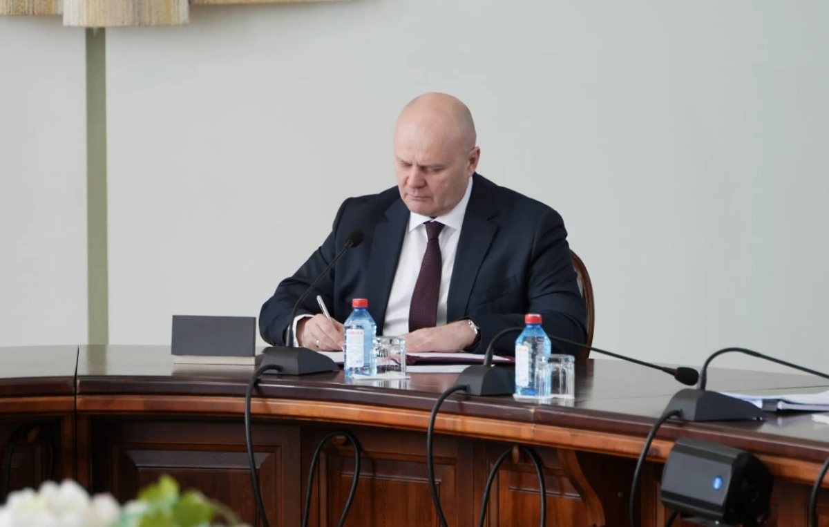 Логинов отметился скандалом практически сразу после вступления в должность. Фото © Telegram / Владислав Логинов