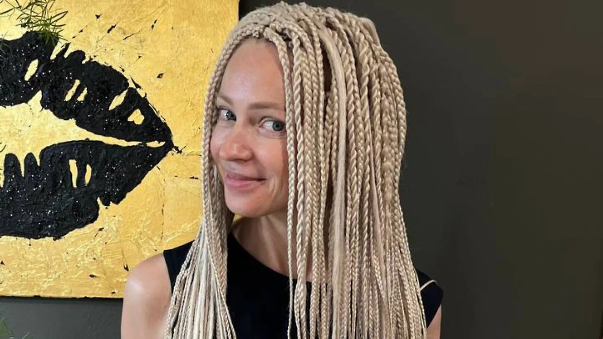 Наталья Поклонская с дредами. Обложка © Telegram / Наталья Поклонская