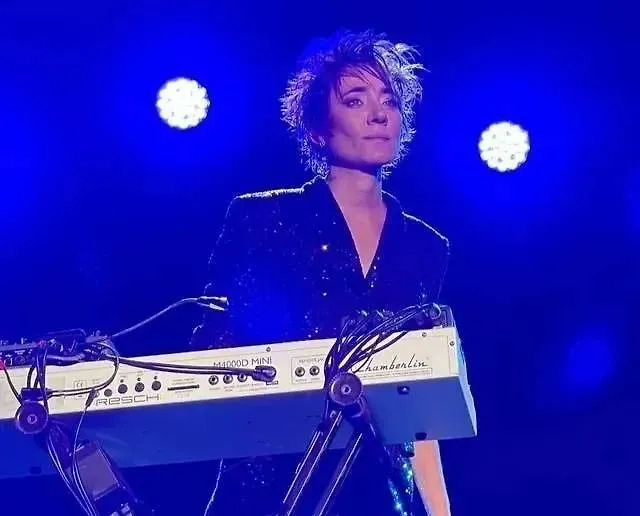 Земфира*. Обложка © VK / Земфира*