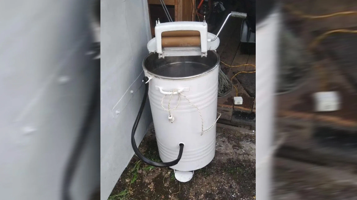 Стиральные машины были в СССР, в том числе и механические. Фото © Avito