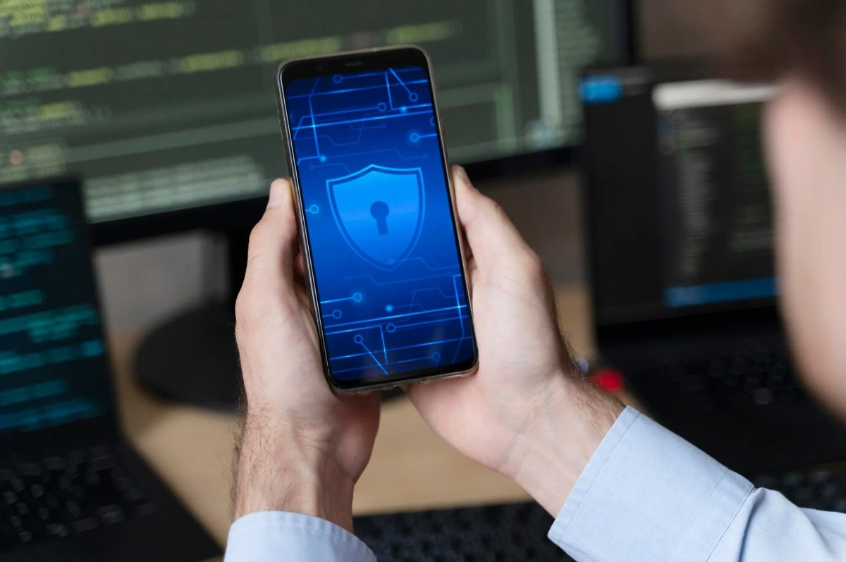 В нацмессенджере запретят авторизацию через подменные номера. Обложка © freepik