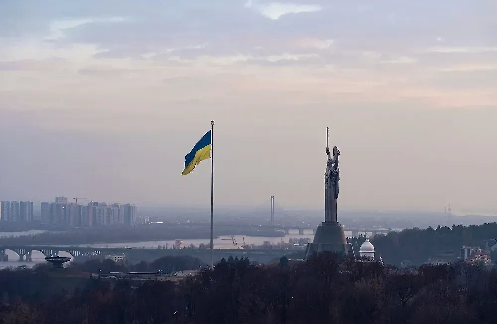 Обложка © Shutterstock / FOTODOM / vikhesse_photography