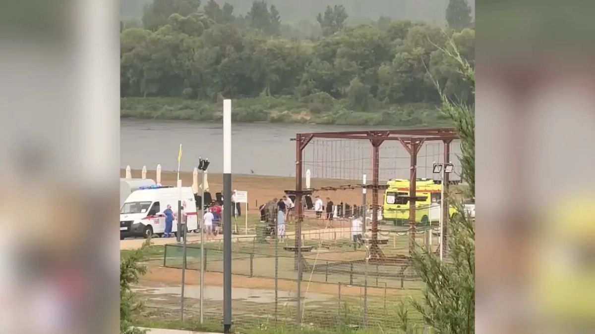 Обложка © SHOT