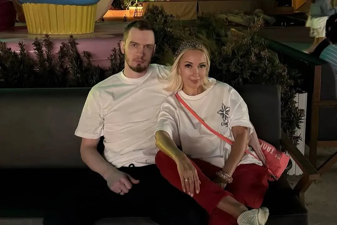 Обложка © Instagram (признан экстремистской организацией и запрещён на территории Российской Федерации) / @leratv