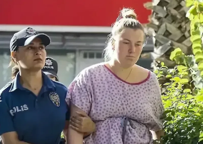 Екатерина Бурнашкина. Обложка © DHA