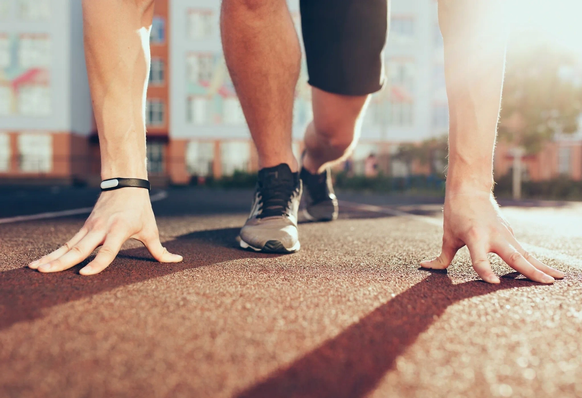 Обложка © freepik / lookstudio