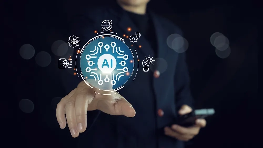 Обложка © Shutterstock / FOTODOM / Bird stocker TH