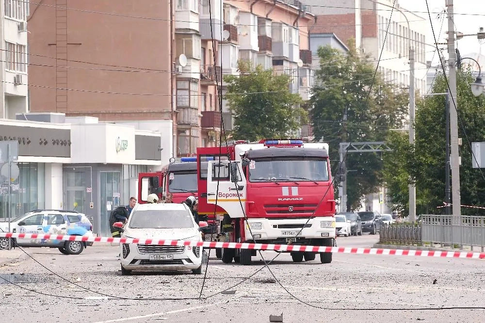 В ночь на 15 июля 2025 года Воронеж атаковали вражеские БПЛА — пострадало 24 человека. Обложка © ТАСС / Евгений Судаков