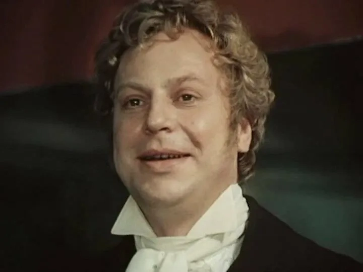 Фото © Фильм «Мёртвые души», режиссёр Михаил Швейцер, сценарист Николай Гоголь / Kinopoisk